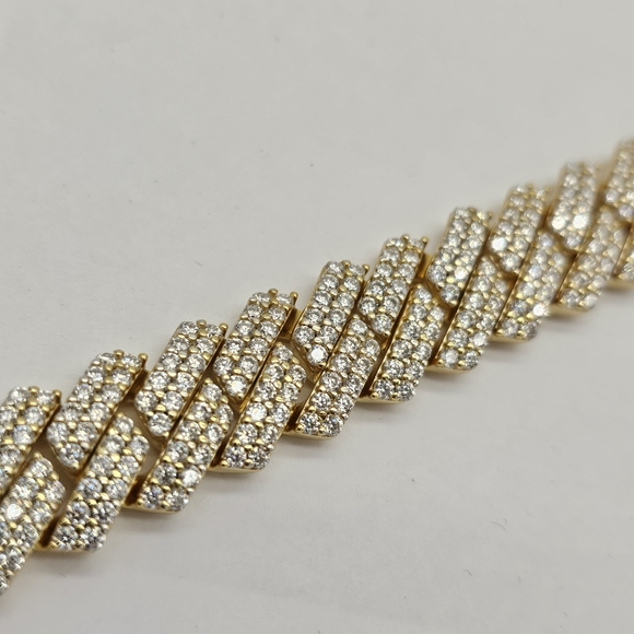 GUU Shop 925 Sterling VVS Real Moissanite Wide Prong Cuban Bracelet 8" L Men's - Picture 5 of 10